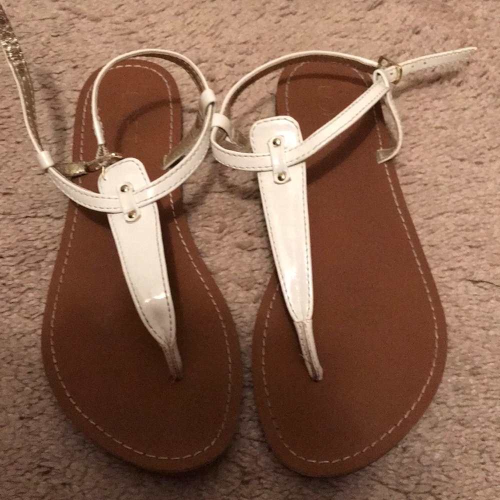 Women’s thong sandals